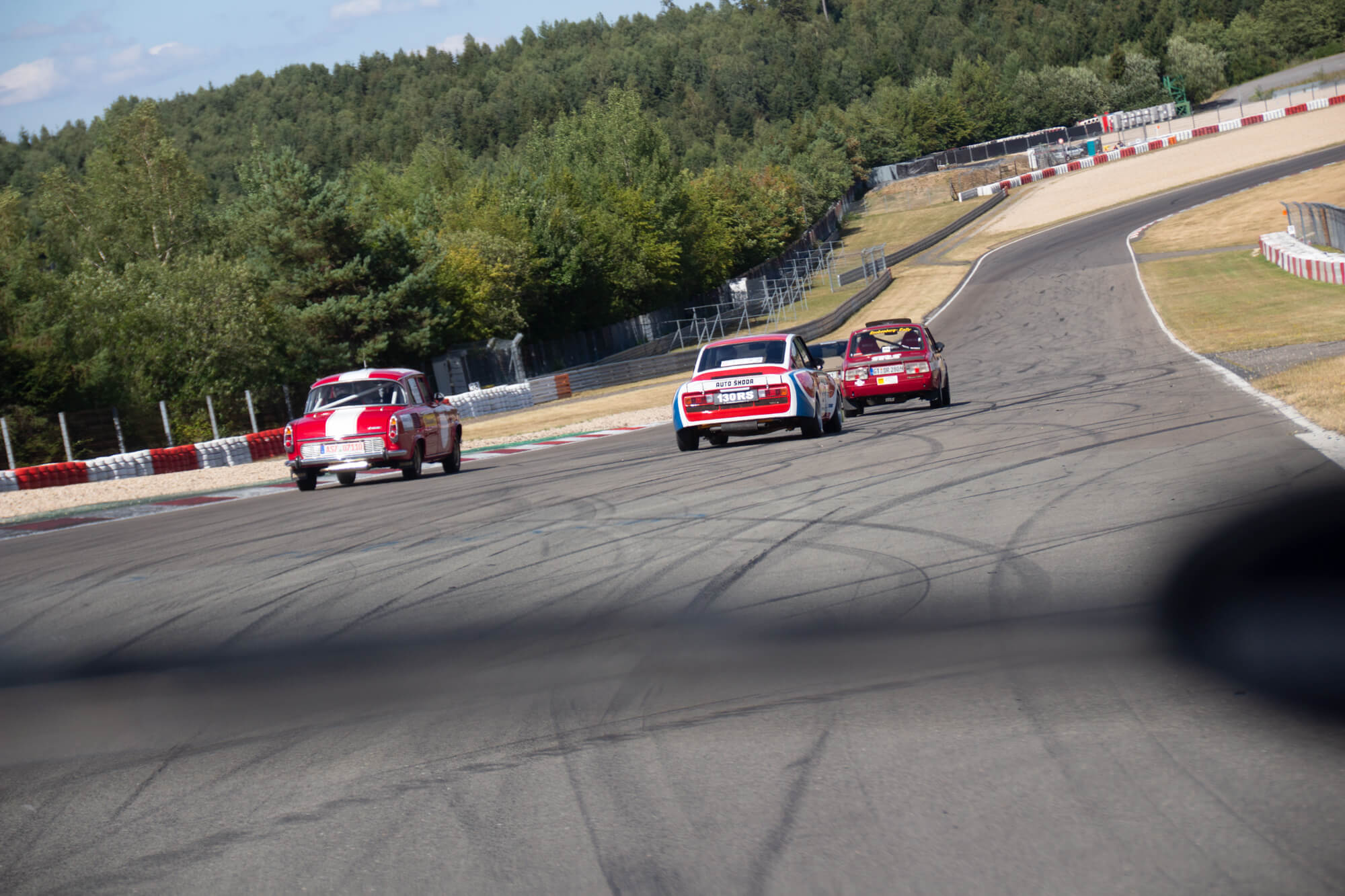 autorennen mit oldtimern auf dem nuerburgring