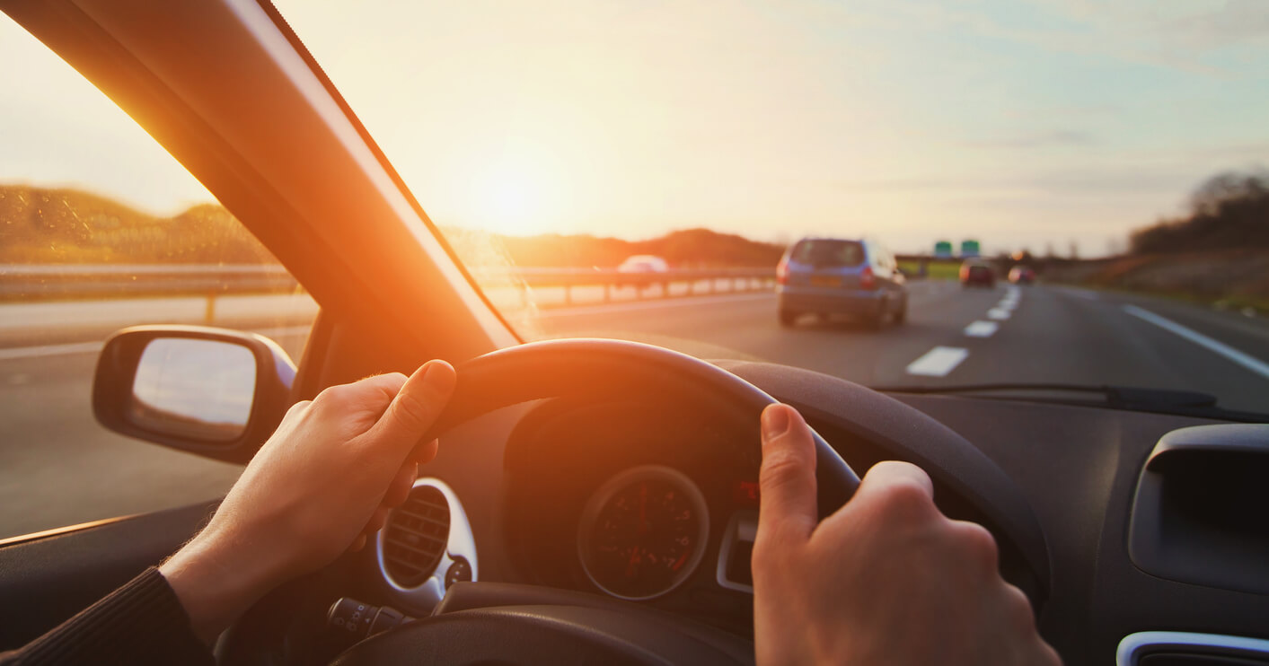 Gefahren beim Autofahren: Hilfreiche Tipps für den Ernstfall - Bornemann AG