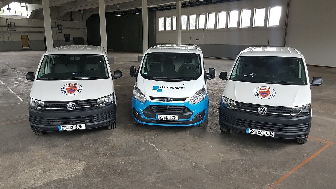 VW Busse vom Goslarer SC 08 wurden mit Bornemann GPS Systemen ausgestattet
